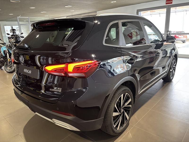 Nuevo MG ZS Luxury 197 CV (144 kW) 2026 Negro SUV
