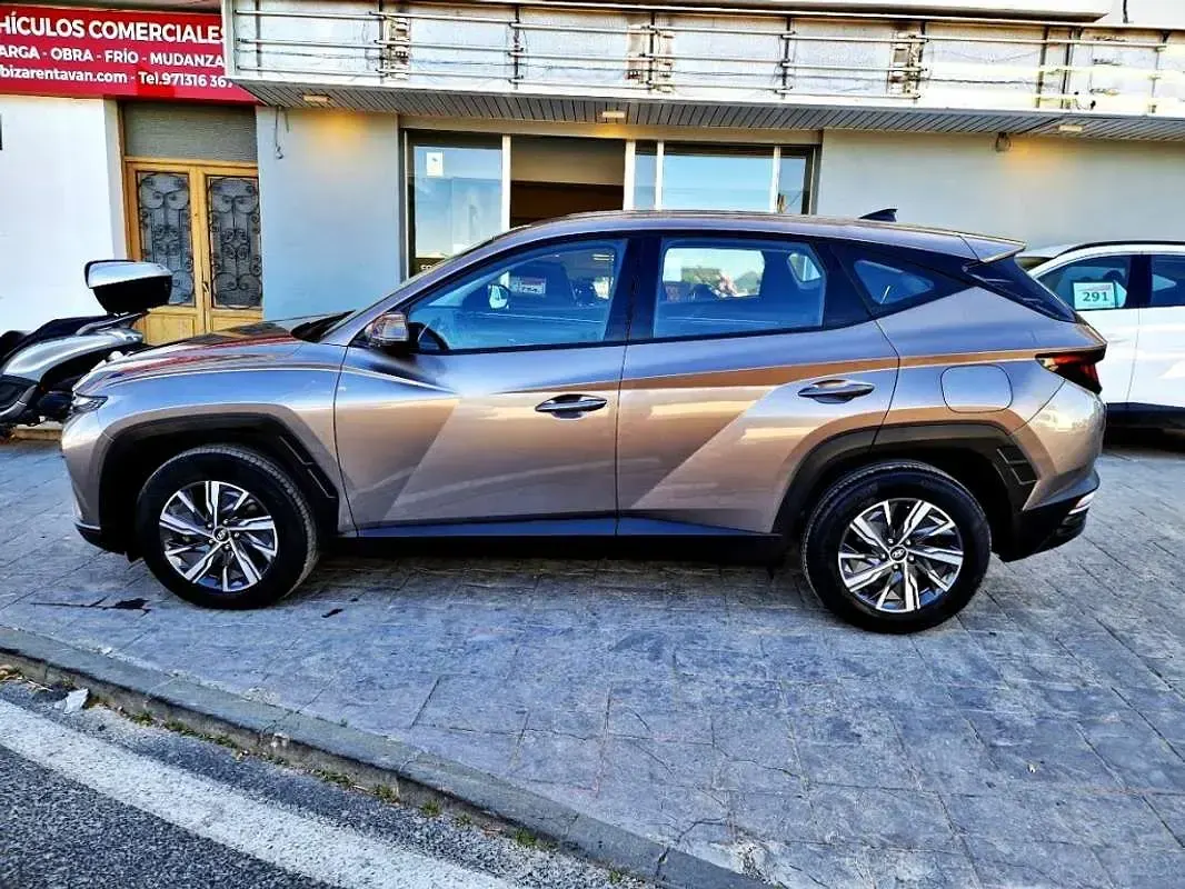 Usado Hyundai Tucson 150 CV (110 kW) 2022 Gris SUV