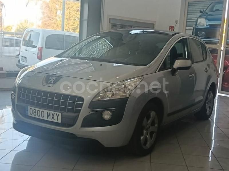 Gris / plata Usado 2011 Peugeot 3008 Access Berlina | 4999 € (Precio justo) - Imagen 1/4