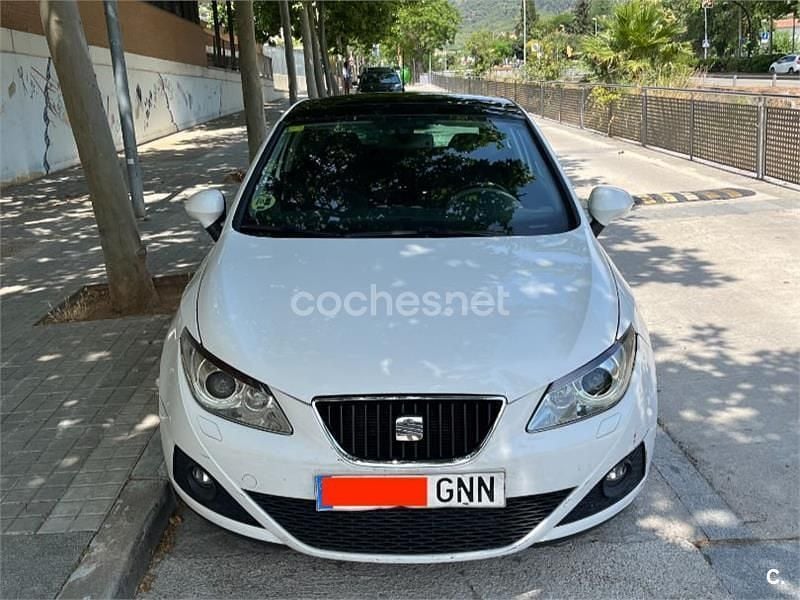 Blanco Usado 2009 Seat Ibiza SC Utilitario | 2900 € (Precio justo) - Imagen 1/4
