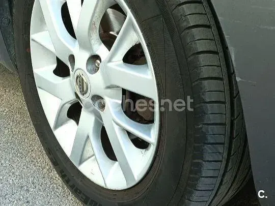 Begagnad Nissan Note Acenta 90 HK (66 kW) 2015 Grå Halvkombi