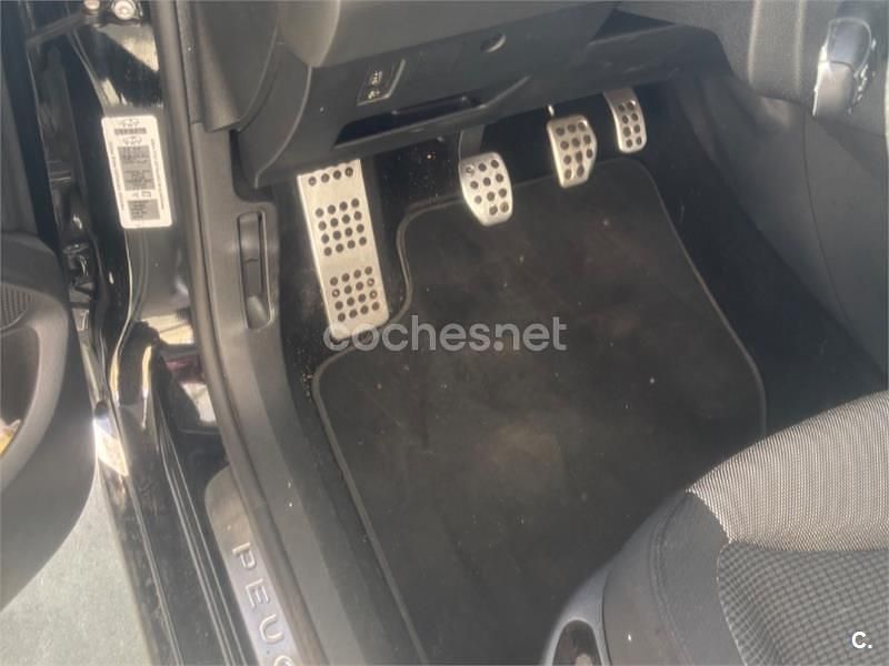 Negro Usado 2011 Peugeot 308 Sport Berlina | 6500 € (Precio justo) - Imagen 1/4