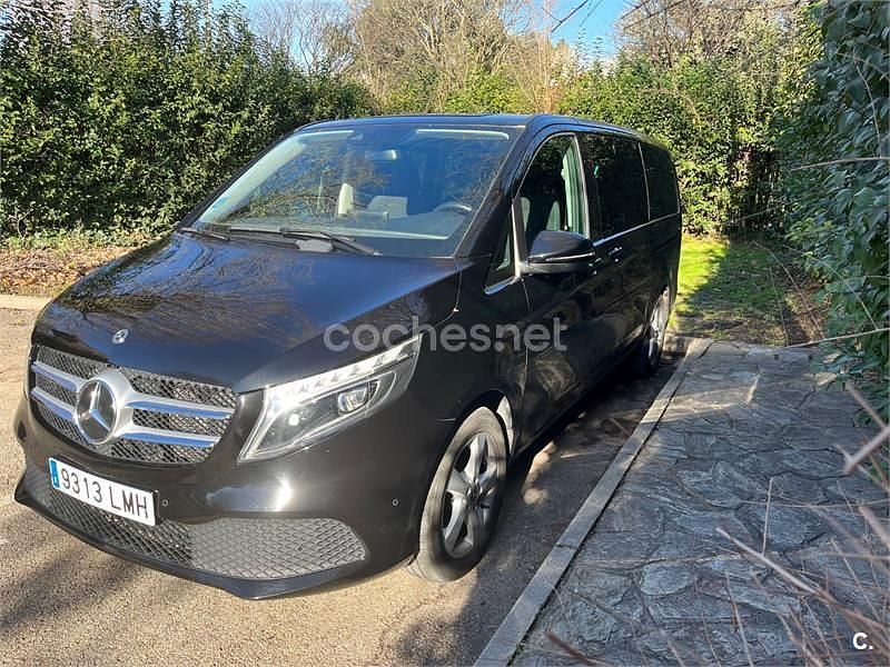 Usado Mercedes V300 Avantgarde 231 CV (169 kW) 2024 Negro Monovolumen