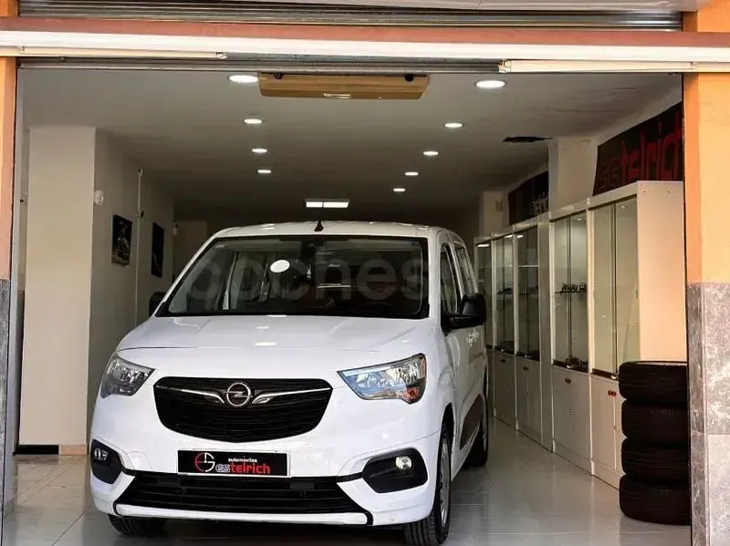Usado Opel Combo Life Edition 102 CV (75 kW) 2021 Blanco Monovolumen