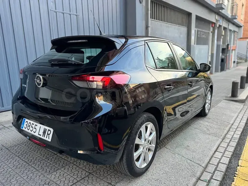 Usado Opel Corsa Edition 100 CV (73 kW) 2022 Negro Utilitario