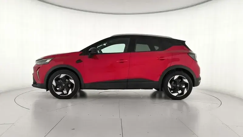 Usado Renault Captur Zen 100 CV (73 kW) 2025 Rojo SUV