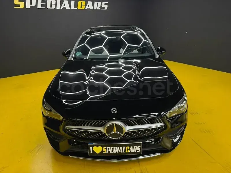 Usado Mercedes CLA180 136 CV (100 kW) 2020 Negro Coupe