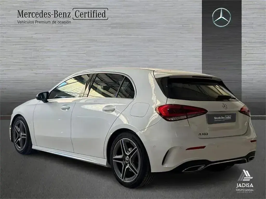 Usado Mercedes A180 136 CV (100 kW) 2021 Blanco Berlina