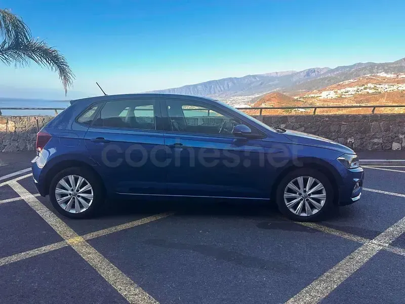 Usado VW Polo Sportline 95 CV (69 kW) 2019 Azul Utilitario