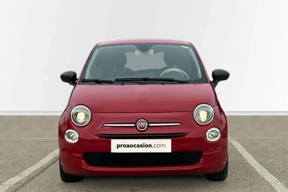 Usado Fiat 500 71 CV (52 kW) 2021 Rojo Utilitario