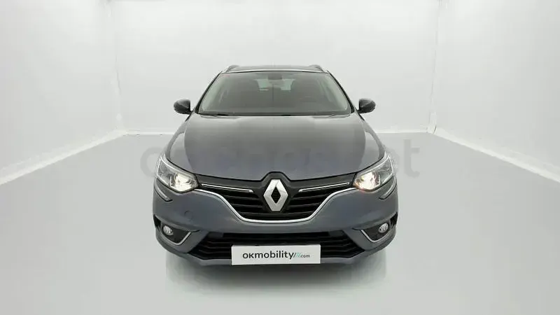 Usado Renault Mégane IV Intens 115 HP (84 kW) 2020 Cinzento Sedan