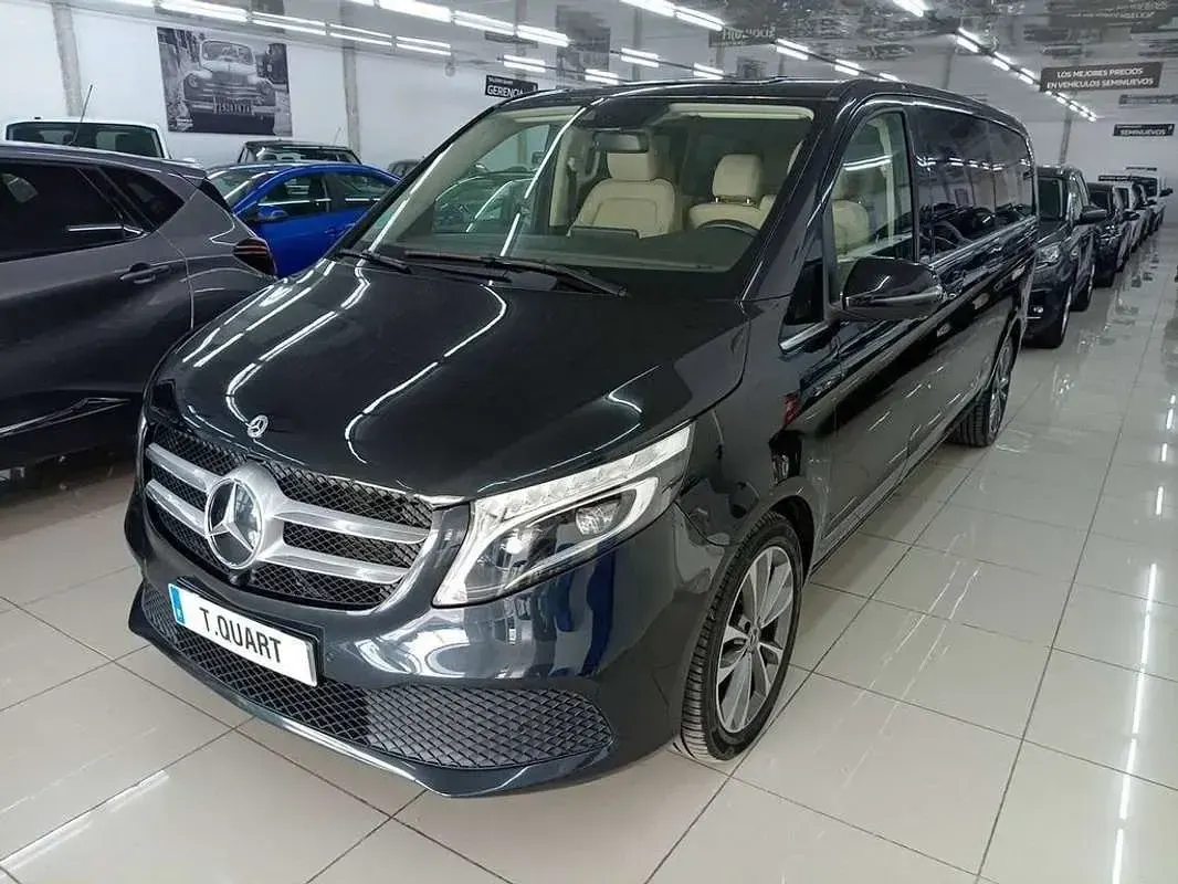 Usado Mercedes V220 Avantgarde 163 CV (119 kW) 2022 Negro Monovolumen
