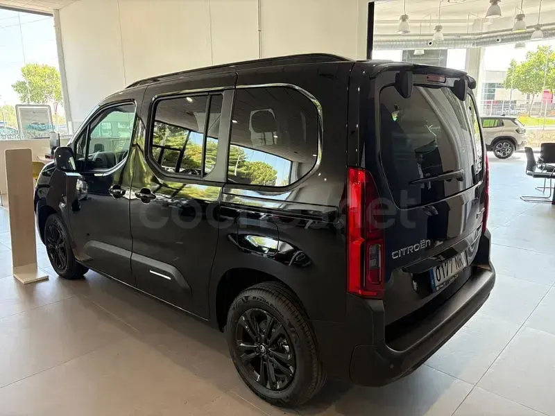 Nuevo Citroën Berlingo 100 CV (73 kW) 2026 Negro Monovolumen