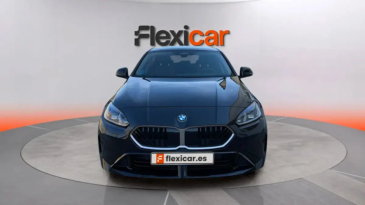 Usado BMW 120 170 CV (125 kW) 2025 Negro Utilitario
