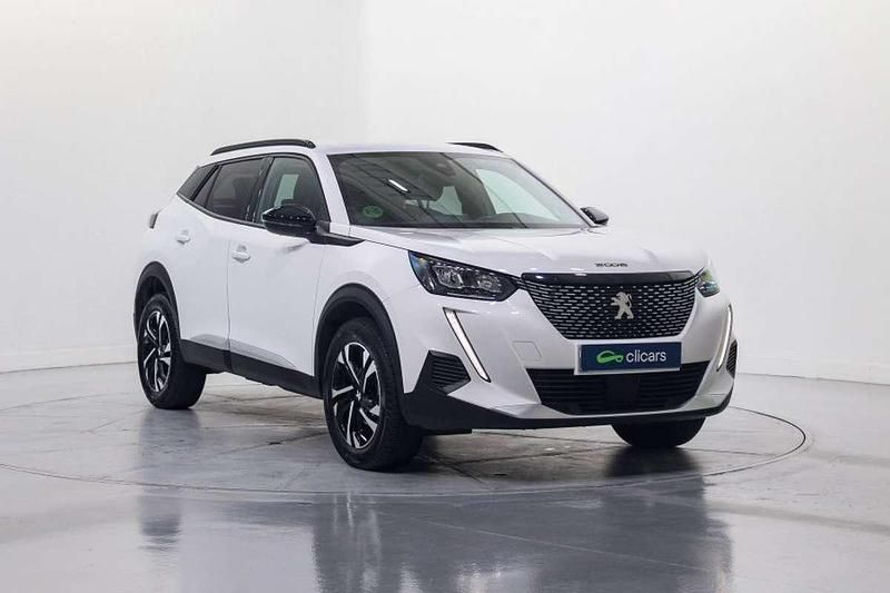 Usado Peugeot 2008 Allure 101 CV (74 kW) 2022 Blanco SUV