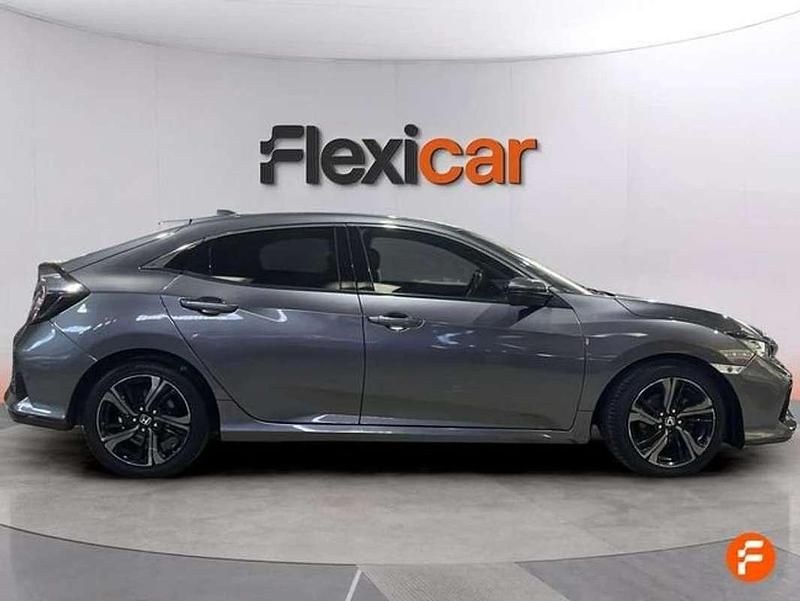Usado Honda Civic Comfort 126 CV (92 kW) 2019 Gris Utilitario