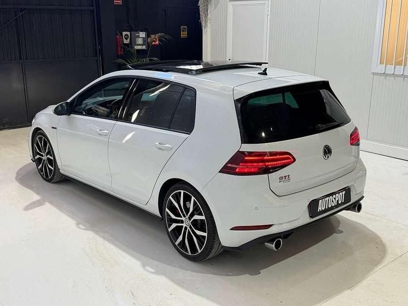 Usado VW Golf VIII GTI 245 CV (180 kW) 2020 Blanco Utilitario
