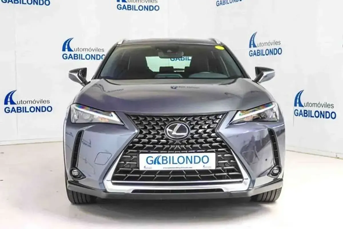 Usado Lexus UX 250h Business Edition 184 CV (135 kW) 2022 Gris SUV