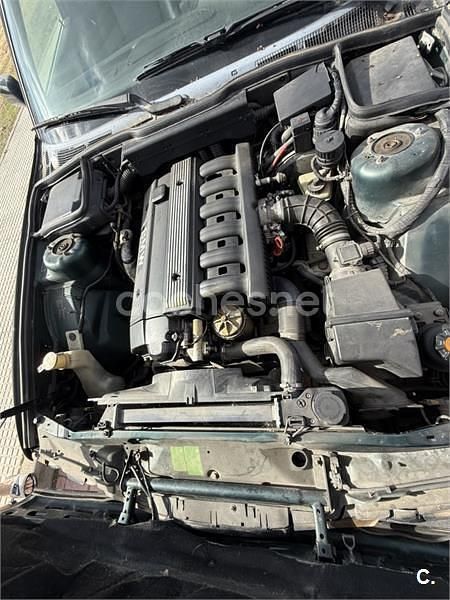 Usado BMW 520 129 CV (94 kW) 1989 Negro Berlina