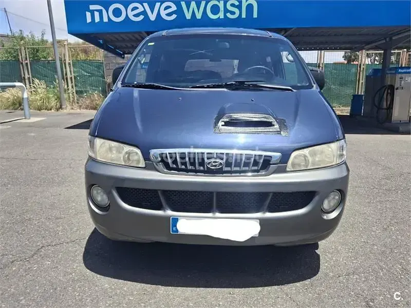 Usado Hyundai H-1 140 CV (102 kW) 2005 Azul Monovolumen