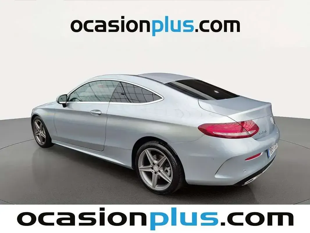 Usado Mercedes C250 204 CV (150 kW) 2016 Gris Coupe