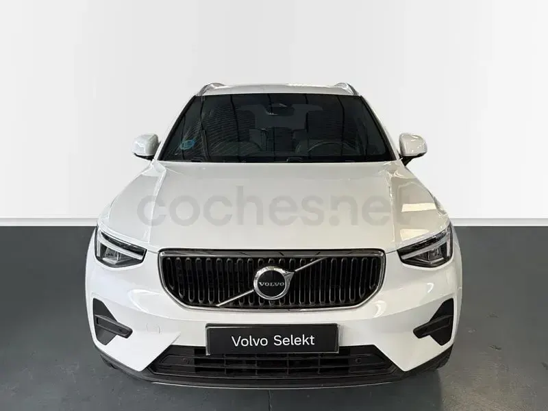 Usado Volvo XC40 Core 163 CV (119 kW) 2025 Blanco SUV