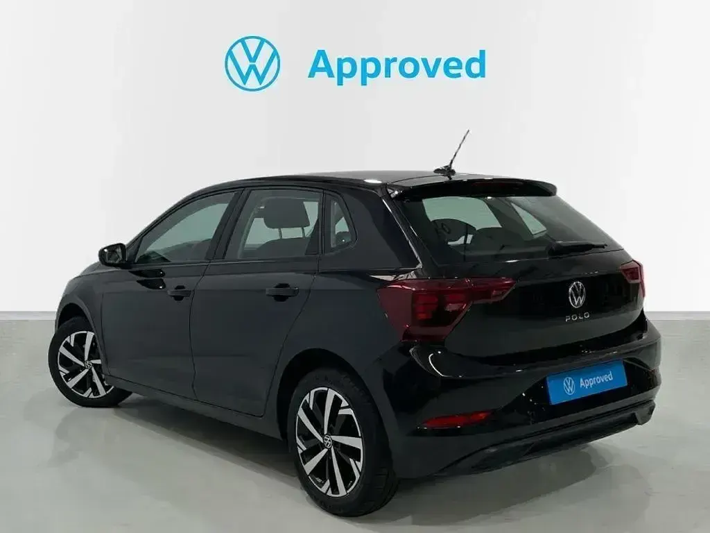 Usado VW Polo Life 95 CV (69 kW) 2022 Negro Utilitario