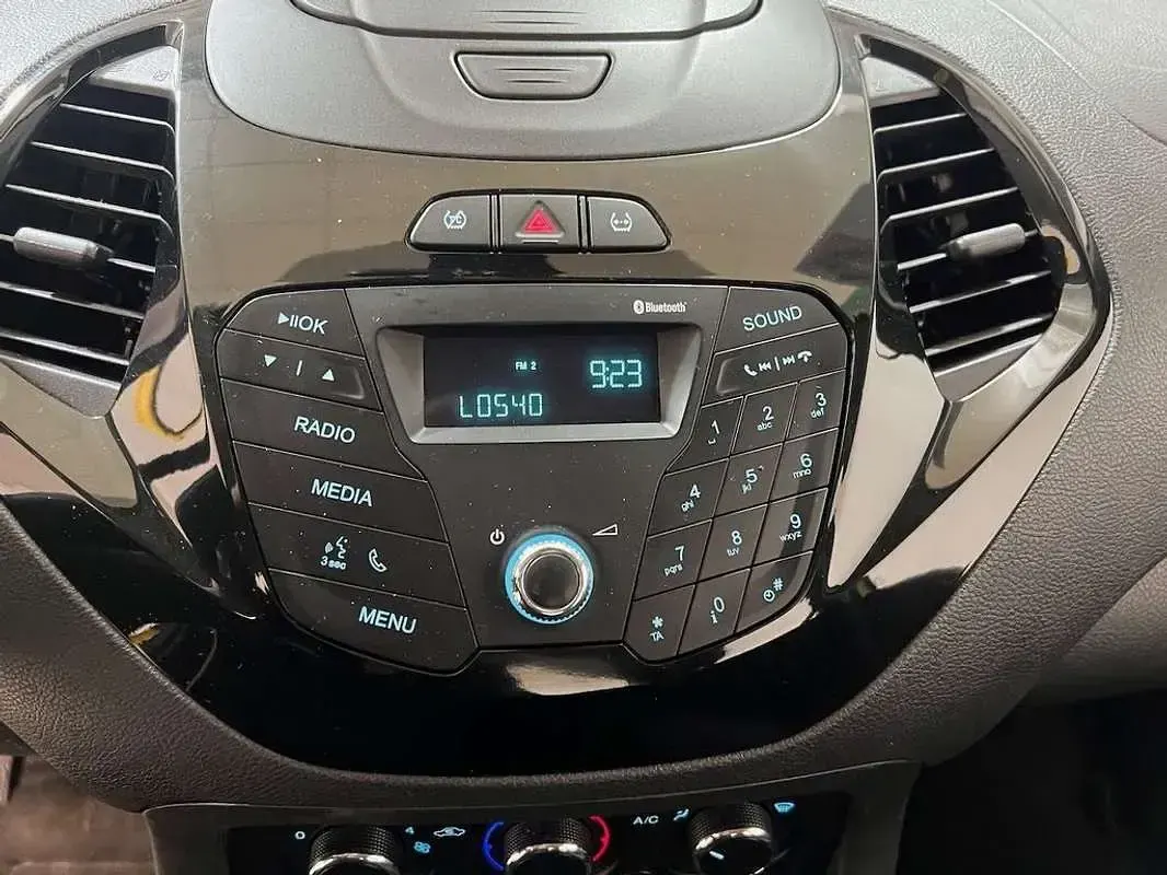 Usado Ford Ka Plus 70 CV (51 kW) 2017 Amarillo Utilitario
