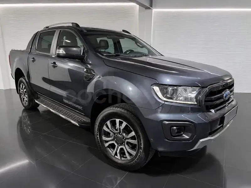 Usado Ford Ranger Wildtrack 213 CV (156 kW) 2021 Gris / plata Pickup/Camioneta