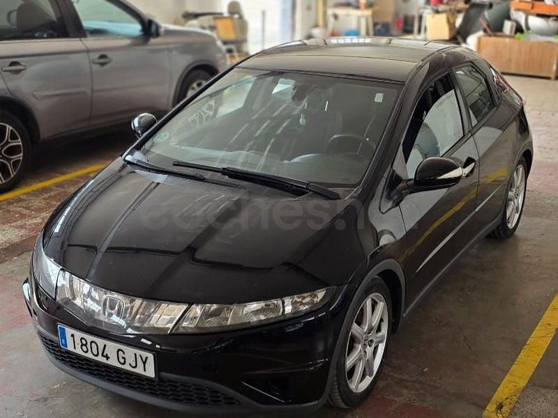 Usado Honda Civic Comfort 140 CV (102 kW) 2008 Negro Berlina