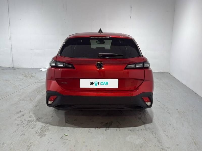 Usado Peugeot 308 SW Active 130 CV (95 kW) 2023 Rojo Familiar