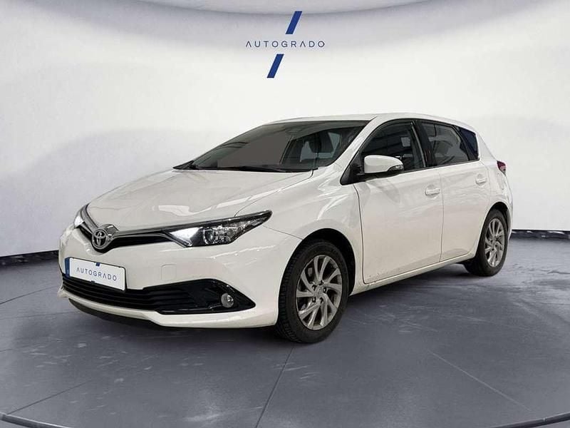 Usado Toyota Auris Business Edition 116 CV (85 kW) 2018 Blanco Utilitario