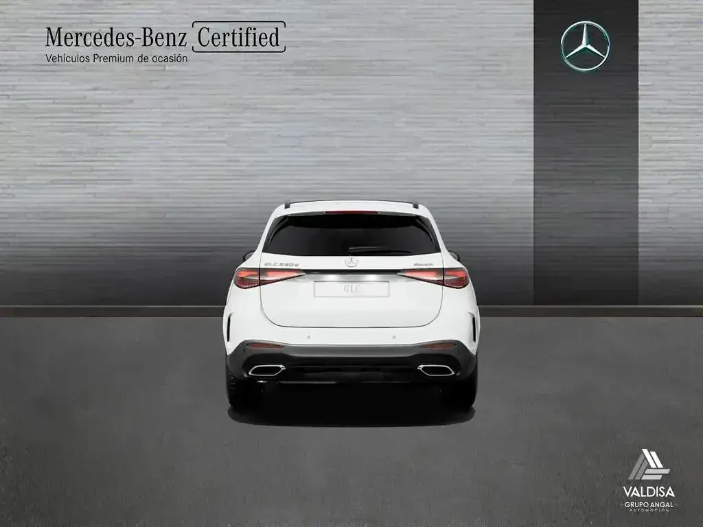 Usado Mercedes GLC220 AMG line 197 CV (144 kW) 2023 Blanco SUV