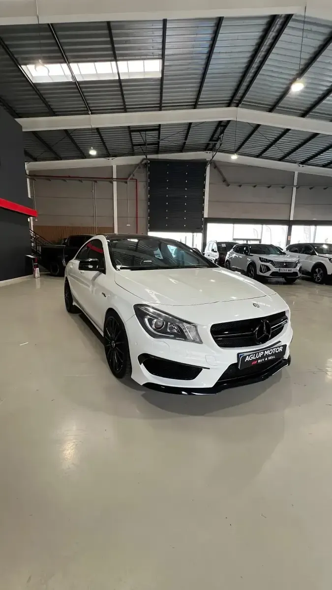 Usado Mercedes CLA45 AMG AMG 381 CV (280 kW) 2016 Blanco Coupe