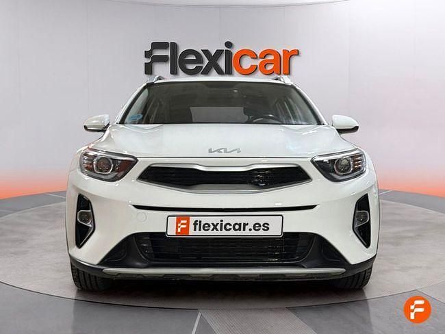 Usado Kia Stonic Plus 84 CV (61 kW) 2022 Blanco SUV