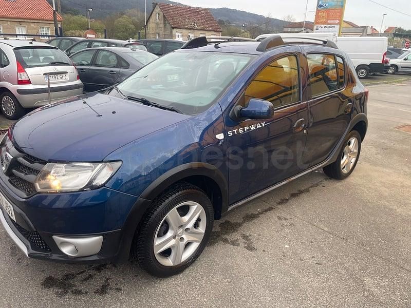 Usado Dacia Sandero Stepway 90 CV (66 kW) 2016 Azul Berlina