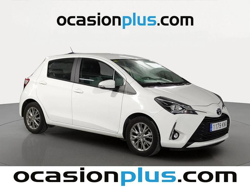 Usado Toyota Yaris Active 69 CV (50 kW) 2018 Blanco Utilitario