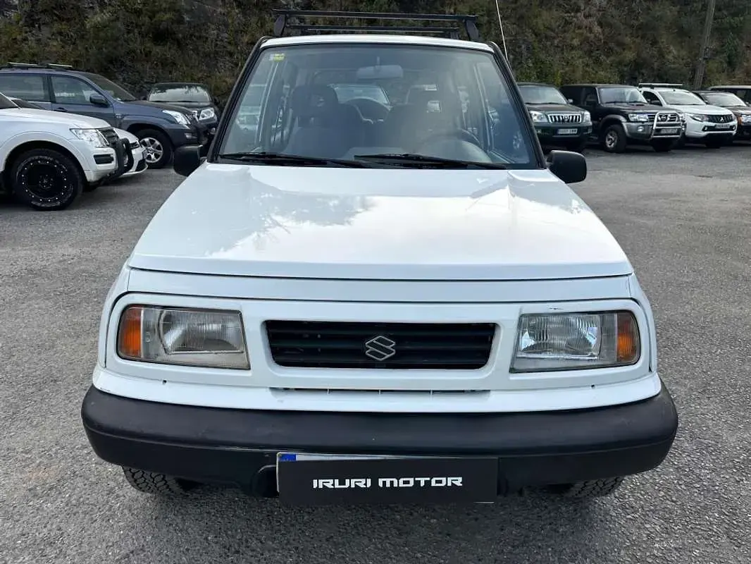 Usado Suzuki Vitara 90 CV (66 kW) 2003 Blanco SUV
