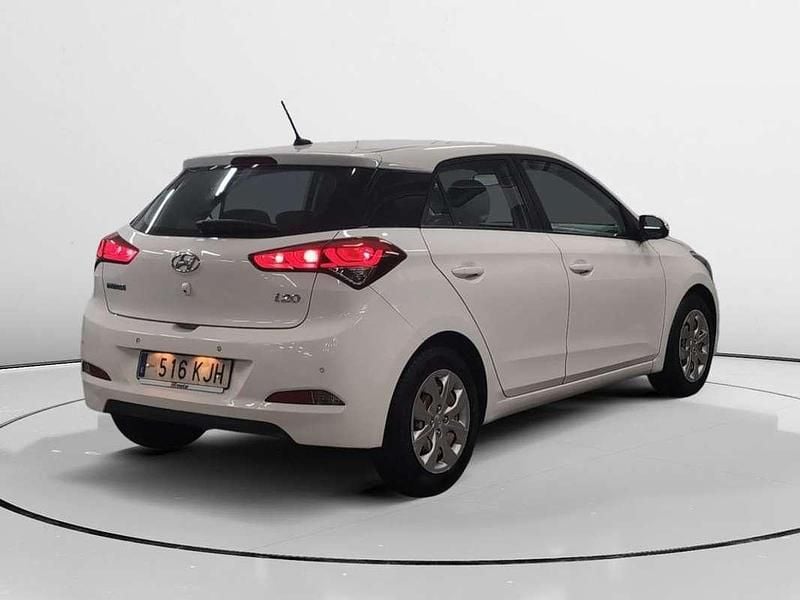 Usado Hyundai i20 90 HP (66 kW) 2018 Branco Citadino