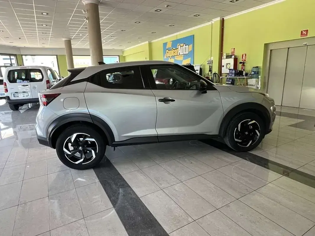 Usado Nissan Juke Acenta 114 CV (83 kW) 2025 Gris SUV