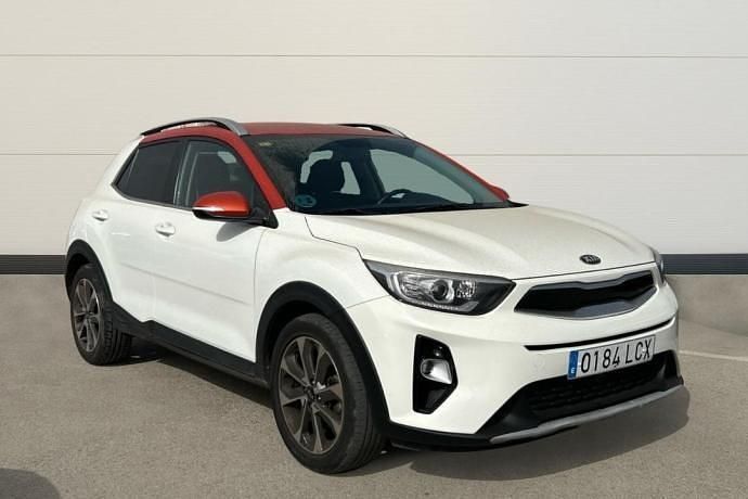 Usado Kia Stonic 120 CV (88 kW) 2019 Blanco SUV