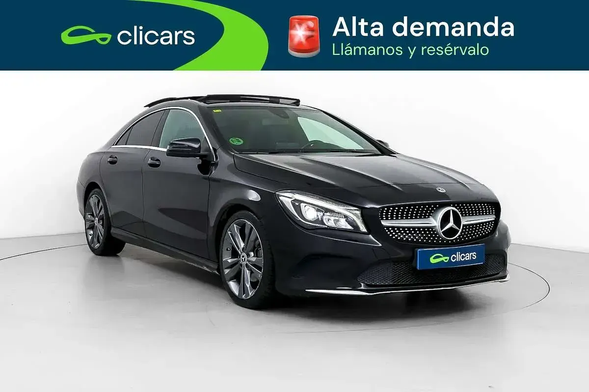 Usado Mercedes CLA200 136 CV (100 kW) 2018 Negro Coupe