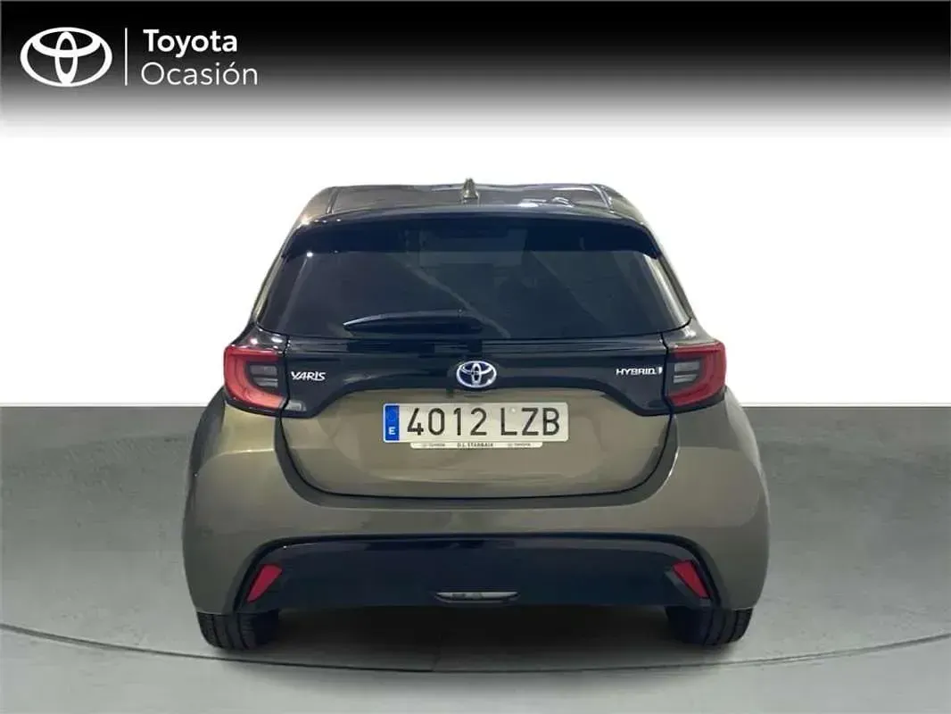 Usado Toyota Yaris Style 116 CV (85 kW) 2022 Utilitario