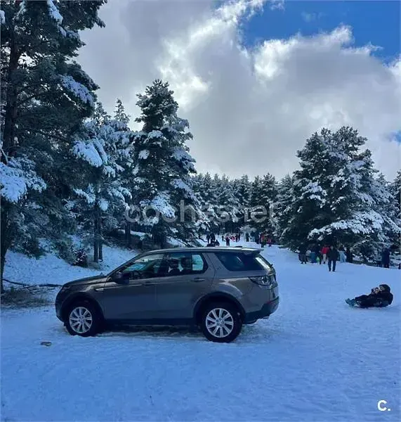 Usado Land Rover Discovery Sport HSE 190 CV (139 kW) 2015 Marrón SUV