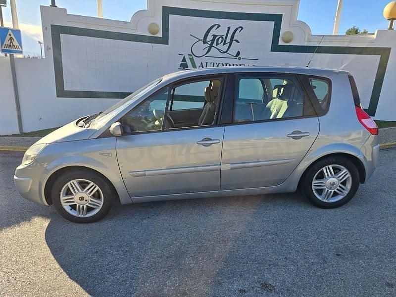 Usado Renault Scénic II Authentique 98 CV (72 kW) 2004 Gris / plata Monovolumen