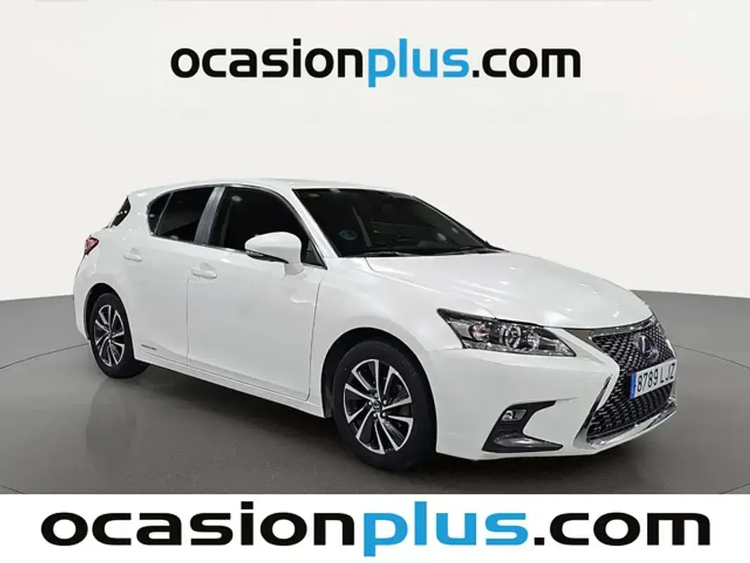 Usado Lexus CT200h Sport Line 136 CV (100 kW) 2020 Blanco Utilitario