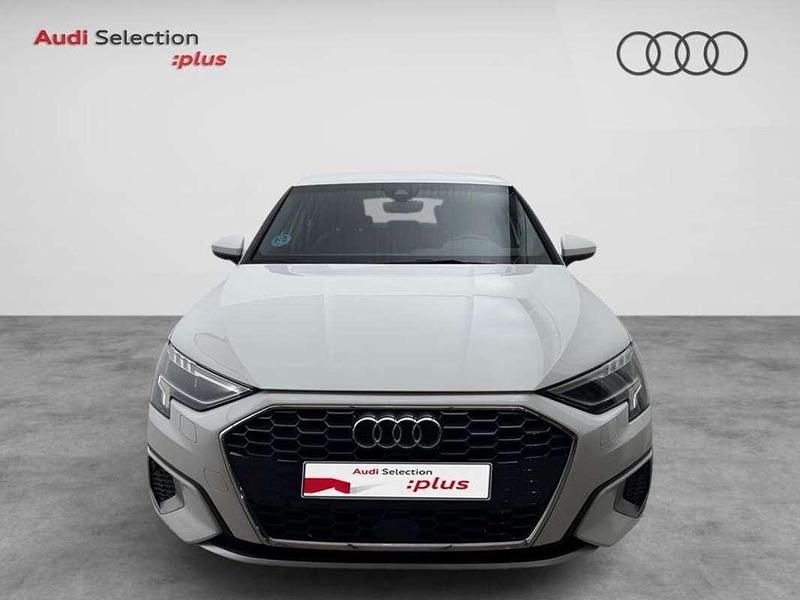 Usado Audi A3 Sportback Advanced 116 CV (85 kW) 2022 Blanco Utilitario