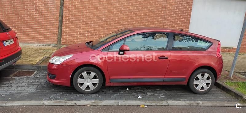 Usado Citroën C4 110 CV (80 kW) 2006 Rojo Berlina