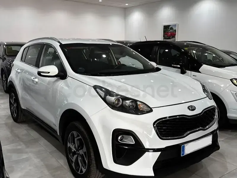 Usado Kia Sportage 115 CV (84 kW) 2021 Blanco SUV