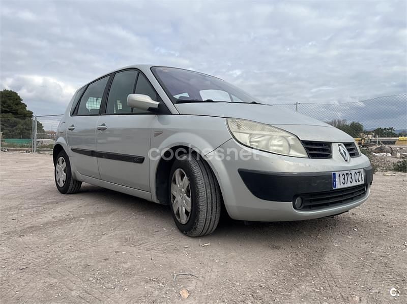 Usado Renault Scénic II Authentique 100 CV (73 kW) 2004 Azul Monovolumen